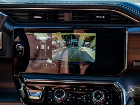 Used 2026 GMC Sierra 3500 Denali Ultimate image 26