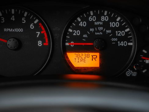 Used 2018 Nissan Frontier S image 36