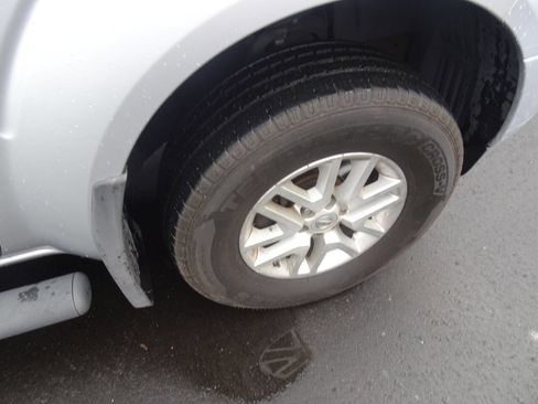 Used 2015 Nissan Frontier SV w/ SV Value Truck Package image 19