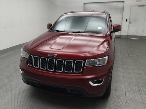 Used 2018 Jeep Grand Cherokee Laredo AWD/4WD image 15