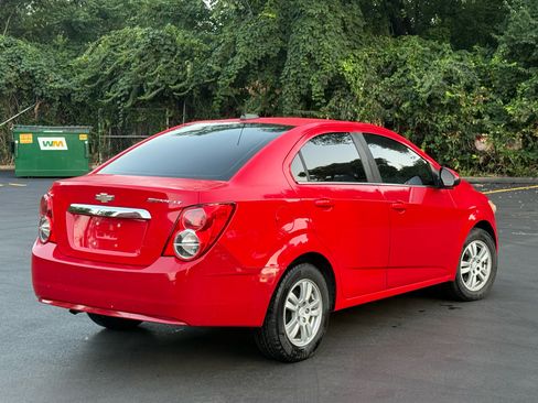 Used 2015 Chevrolet Sonic LT image 4