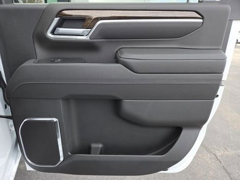 New 2026 GMC Sierra 3500 SLE w/ SLE Value Package image 26