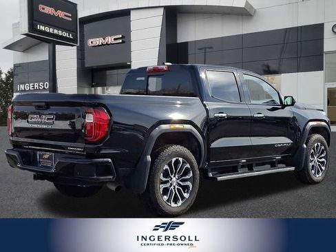 Used 2024 GMC Canyon Denali image 9