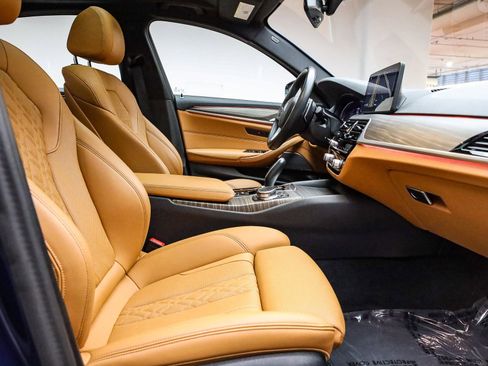 Certified 2023 BMW 540i w/ Premium Package image 18