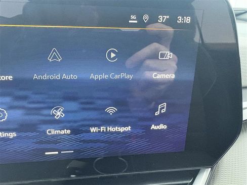 Used 2025 Chevrolet Equinox LT w/ Convenience Package II image 16