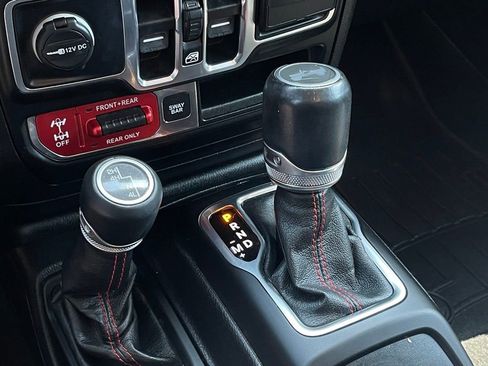 Used 2020 Jeep Wrangler Unlimited Rubicon w/ Quick Order Package 28Y Recon image 18