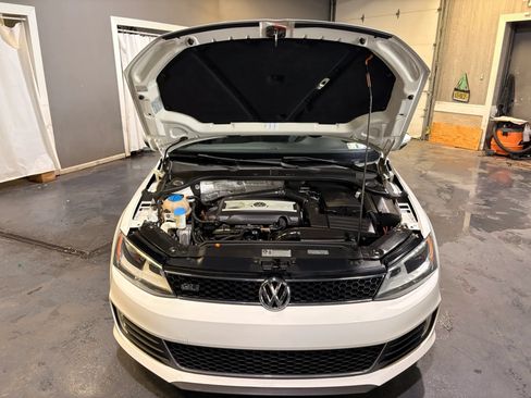 Used 2013 Volkswagen Jetta GLI Autobahn FWD image 25