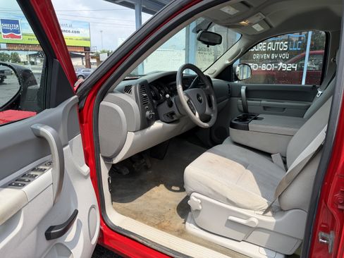 Used 2013 Chevrolet Silverado 1500 LT AWD/4WD image 9
