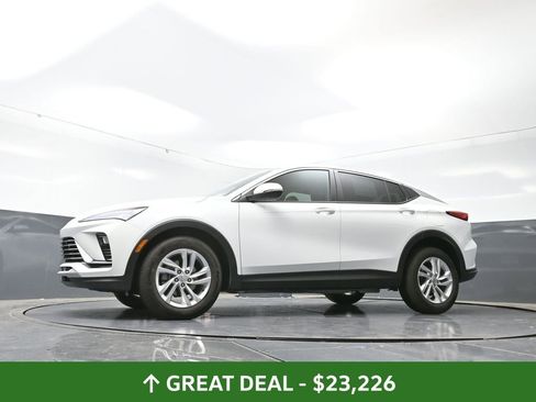 Used 2025 Buick Envista Preferred image 53