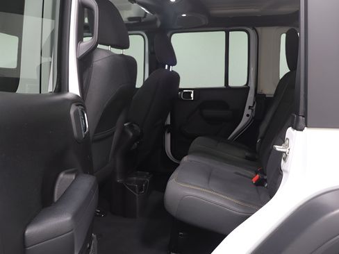 Used 2024 Jeep Wrangler Unlimited Sport AWD/4WD image 14