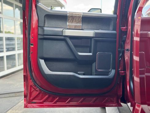 Used 2017 Ford F250 Lariat w/ Lariat Ultimate Package AWD/4WD image 33