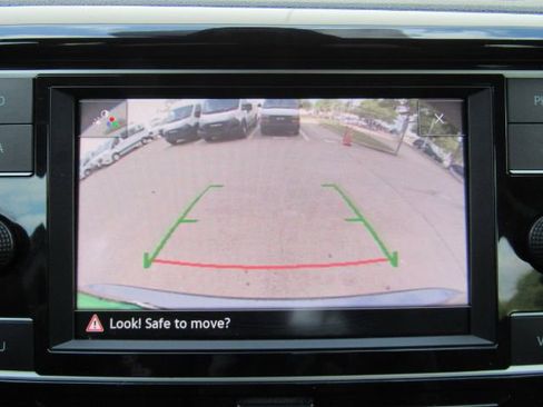 Used 2023 Volkswagen Taos S image 8