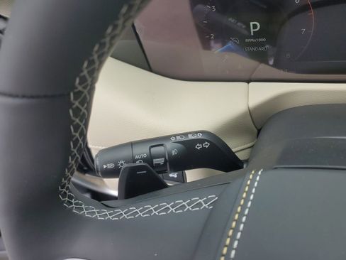 New 2025 Nissan Armada Platinum Reserve image 18