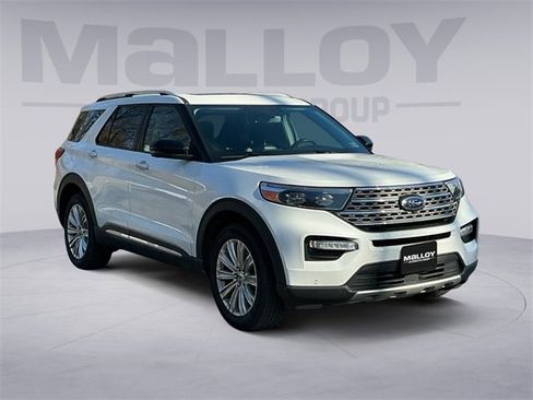 Used 2022 Ford Explorer Limited w/ Equipment Group 301A image 7