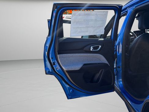 New 2026 Jeep Compass Latitude image 23