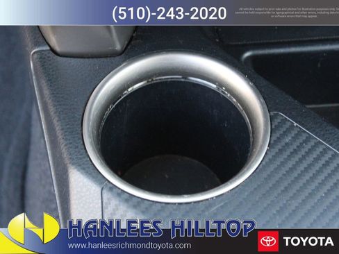 Used 2014 Toyota RAV4 XLE AWD/4WD image 21