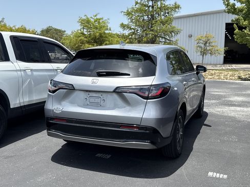 Certified 2025 Honda HR-V EX-L image 7