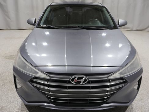 Used 2019 Hyundai Elantra SE FWD image 7