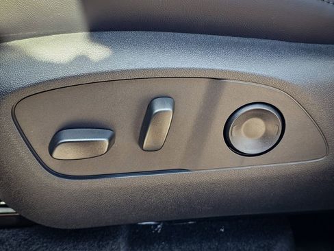 New 2026 GMC Acadia Elevation image 16