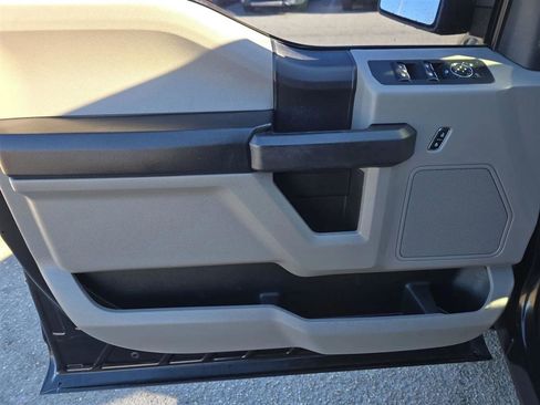 Used 2015 Ford F150 XL w/ Equipment Group 101A Mid image 3