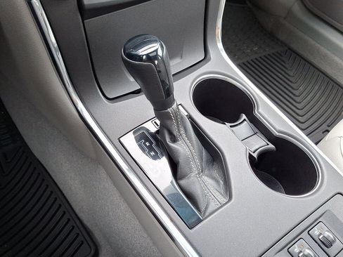 Used 2015 Toyota Camry XLE image 16