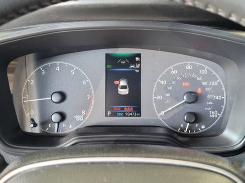 Used 2024 Toyota Corolla SE w/ SE Convenience Package FWD image 22
