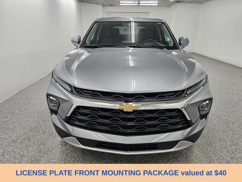Used 2026 Chevrolet Blazer LT FWD image 2