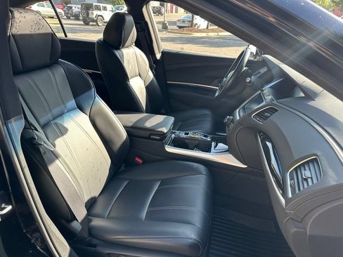 Used 2018 Acura RLX w/ Technology Package FWD image 28