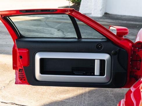 Used 2005 Ford GT image 37