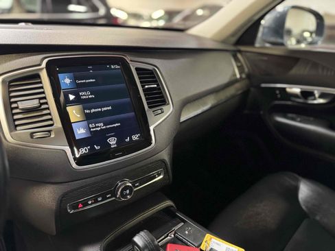 Used 2020 Volvo XC90 T8 Momentum w/ Protection Package Premier AWD/4WD image 7