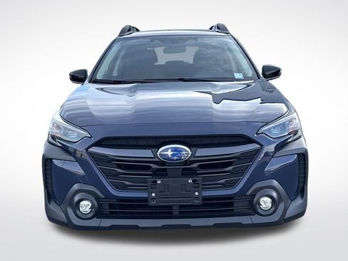 Used 2024 Subaru Outback Premium image 9