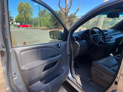 Used 2010 Honda Odyssey EX-L image 7