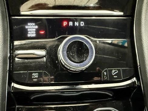 Used 2023 Jeep Grand Cherokee 4WD 4xe w/ Luxury Tech Group II image 41