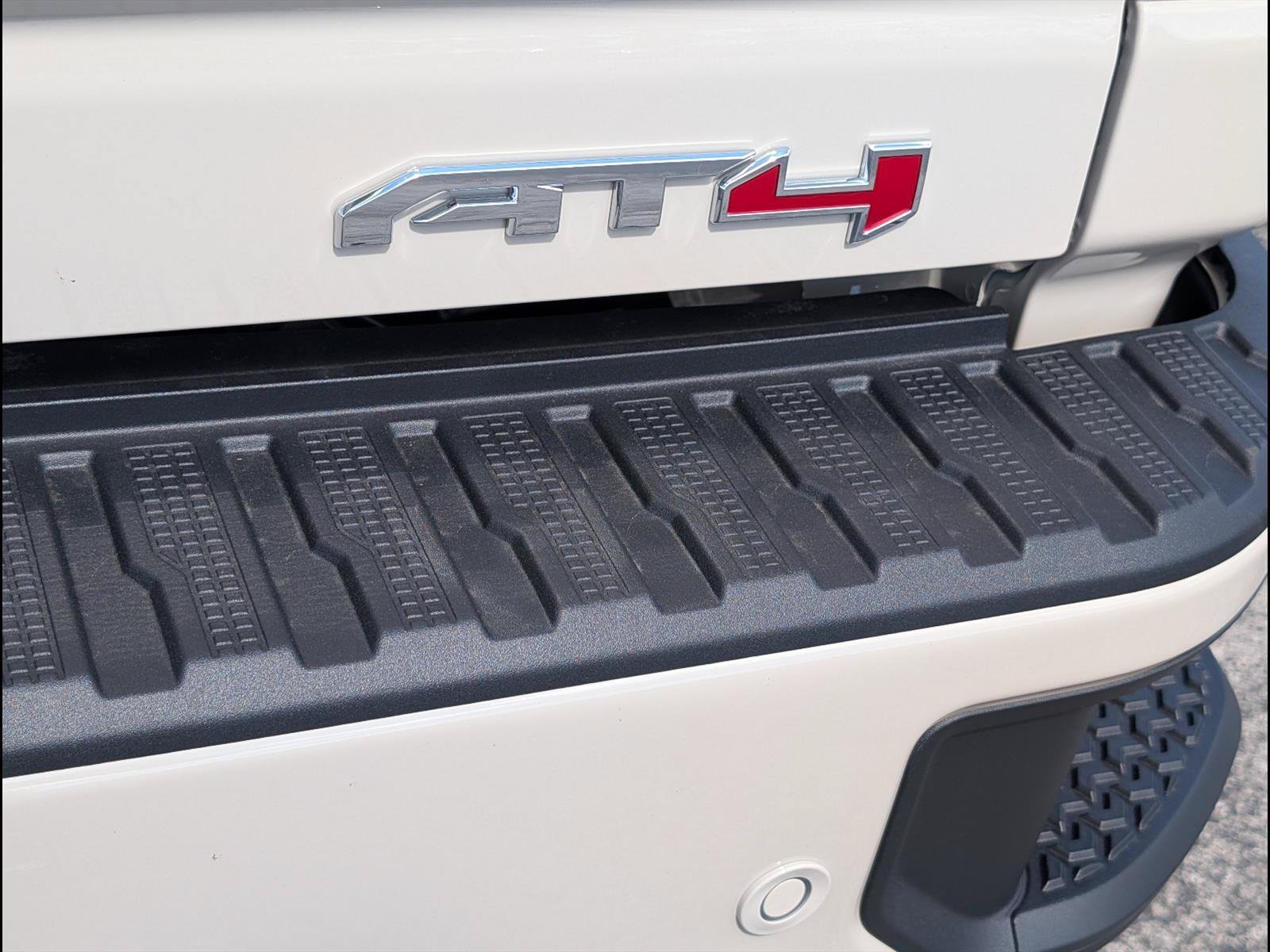 New 2026 GMC Sierra 2500 AT4 w/ AT4 Premium Plus Package AWD/4WD image 19