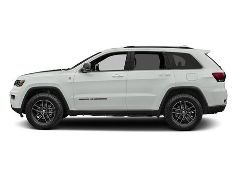 Used 2017 Jeep Grand Cherokee Trailhawk AWD/4WD image 3