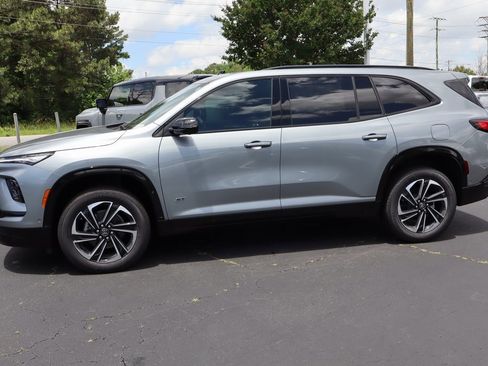 New 2025 Buick Enclave Sport Touring w/ Trailering Package, 5000 lbs. image 4