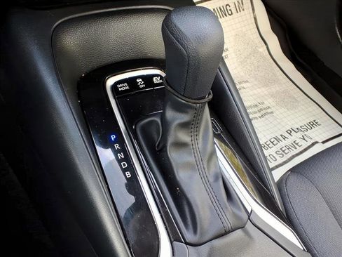 Certified 2024 Toyota Corolla LE image 18