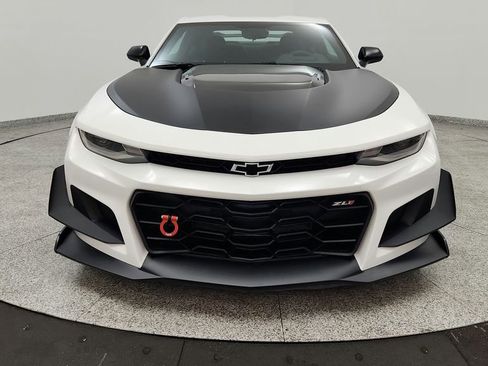 Used 2021 Chevrolet Camaro ZL1 RWD image 9