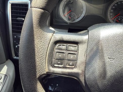 Used 2014 RAM 2500 SLT AWD/4WD image 29