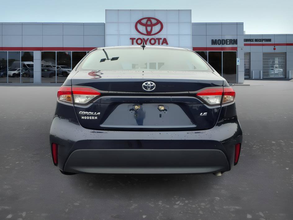 Used 2024 Toyota Corolla LE FWD image 4