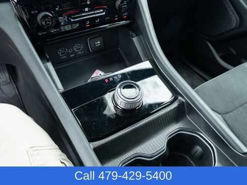 Used 2025 Jeep Grand Cherokee Altitude AWD/4WD image 22