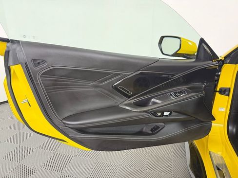 Used 2025 Chevrolet Corvette Z06 w/ Z07 Performance Package image 19