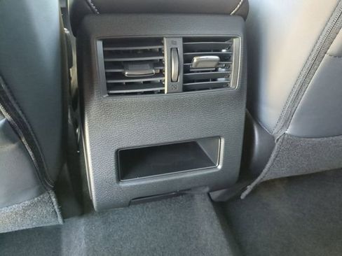 New 2026 Mitsubishi Outlander LE FWD image 32