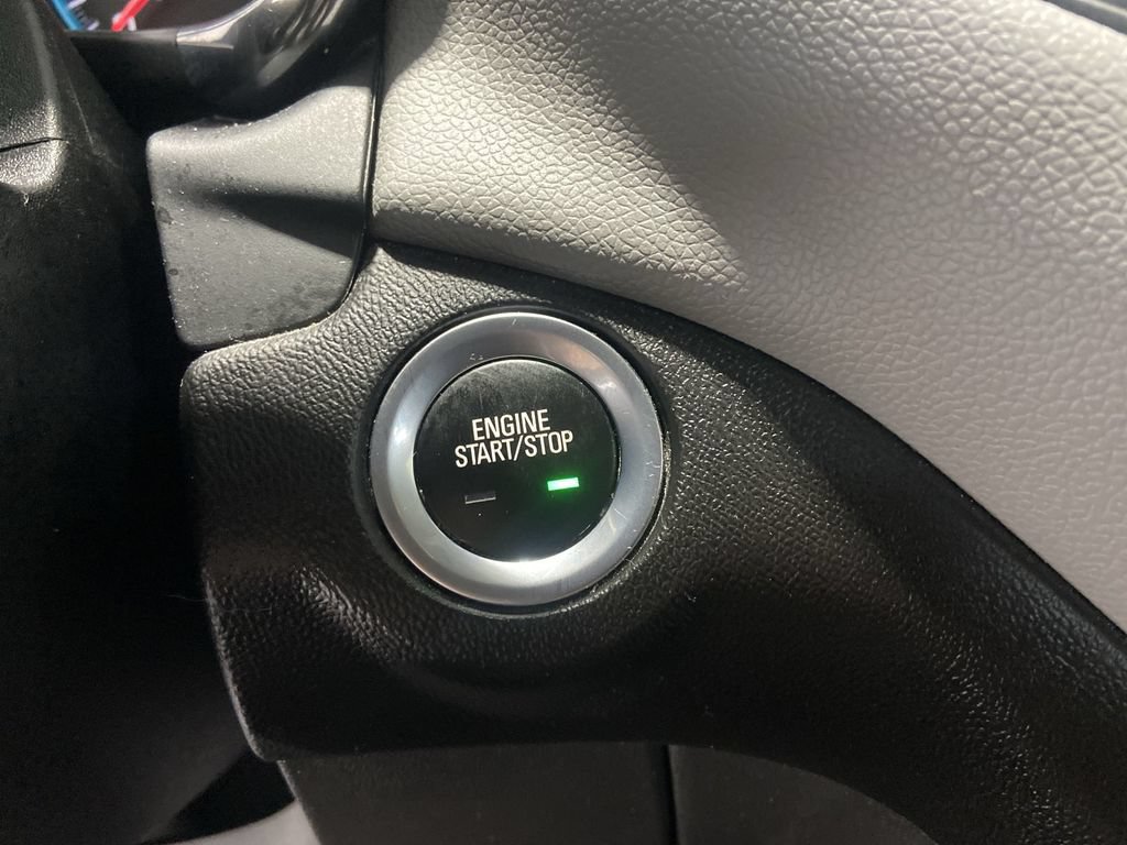 Certified 2020 Chevrolet Equinox LS w/ LS Convenience Package FWD image 17