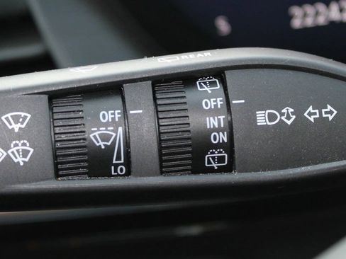 Used 2025 Buick Envision Sport Touring image 27