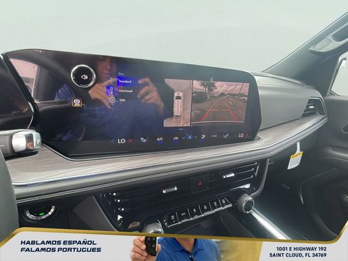 New 2026 Chevrolet Suburban LT w/ Comfort Package image 18