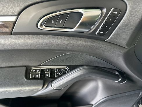 Certified 2016 Porsche Cayenne S AWD/4WD image 12