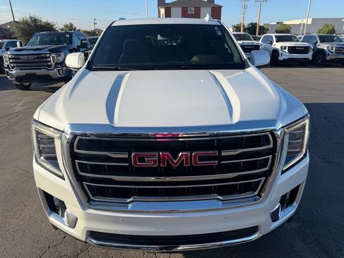 Used 2023 GMC Yukon SLT w/ SLT Luxury Package AWD/4WD image 9
