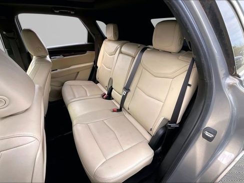 Used 2019 Cadillac XT5 Luxury image 16