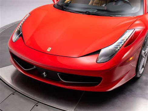 Used 2012 Ferrari 458 Italia Coupe RWD image 9